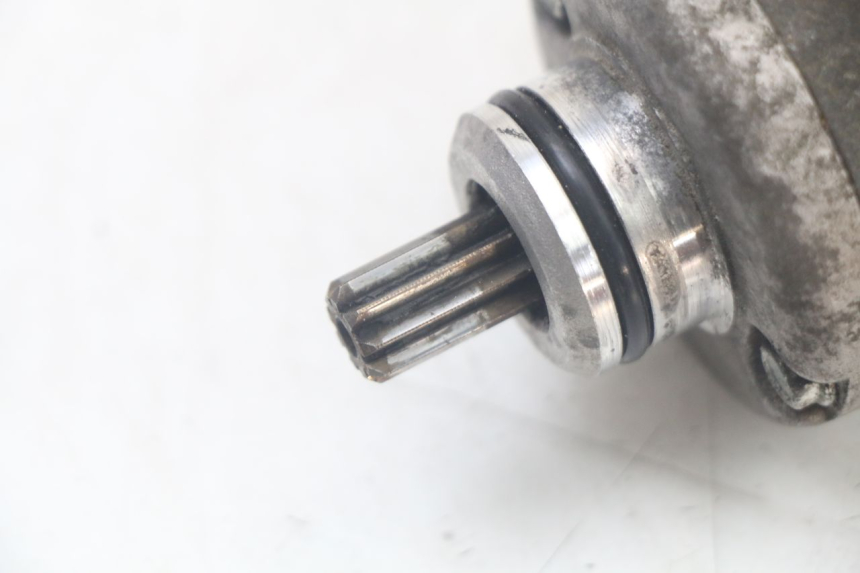 photo de STARTMOTOR PIAGGIO LIBERTY 125 (2009 - 2013) - Detail van het onderdeel