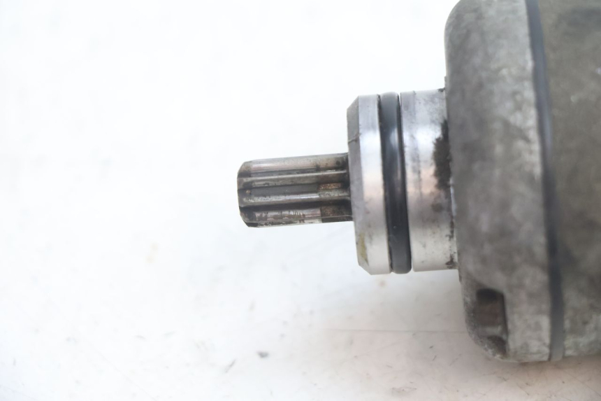 photo de STARTMOTOR PIAGGIO LIBERTY 125 (1998 - 2008) - Detail van het onderdeel