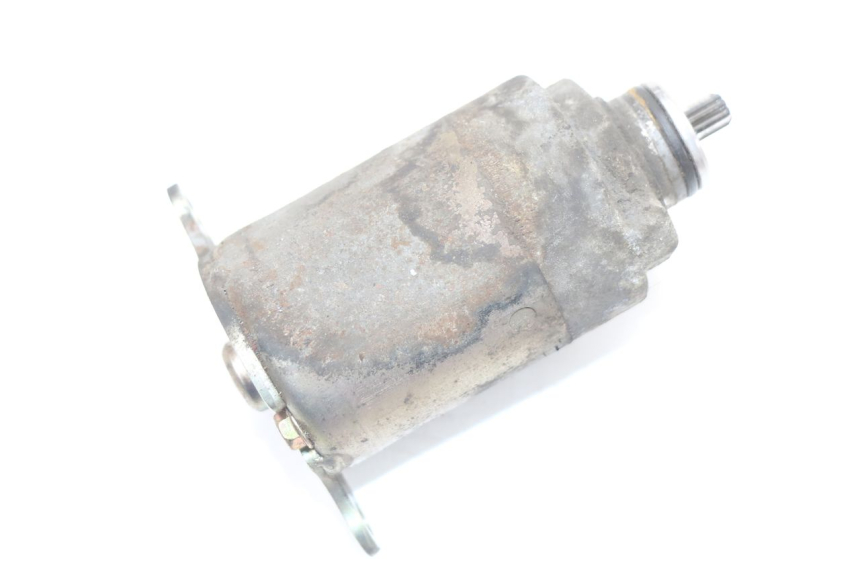 photo de STARTMOTOR SYM MIO 50 (2005 - 2010) - Zoom op gebruiksstaat