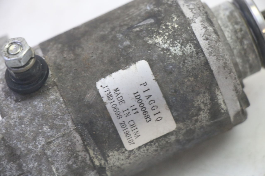 photo de STARTMOTOR PIAGGIO MP3 HPE 350 (2018 - 2020) - Zoom op gebruiksstaat