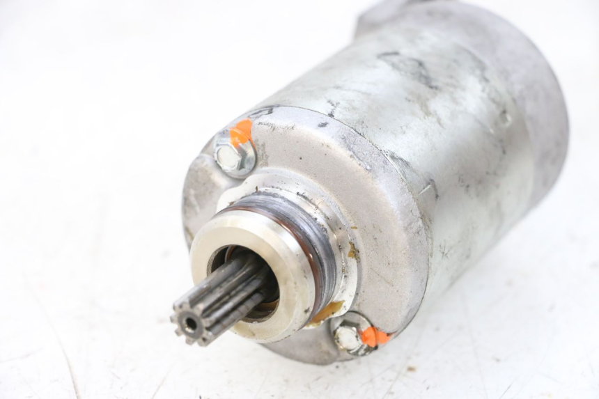 photo de STARTMOTOR PIAGGIO MP3 HPE 300 (2019 - 2026) - Zoom op gebruiksstaat