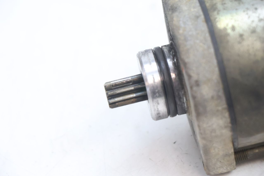 photo de STARTMOTOR KYMCO MXU R 250 (2004 - 2010) - Detail van het onderdeel