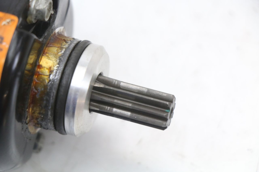 photo de STARTMOTOR KAWASAKI NINJA 400 (2018 - 2023) - Detail van het onderdeel
