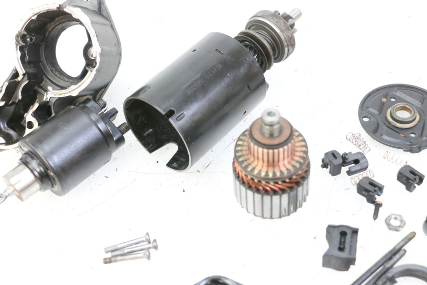 photo de STARTMOTOR MOTO GUZZI NORGE 8V GT 1200 (2011 - 2016) - Andere kijkhoek