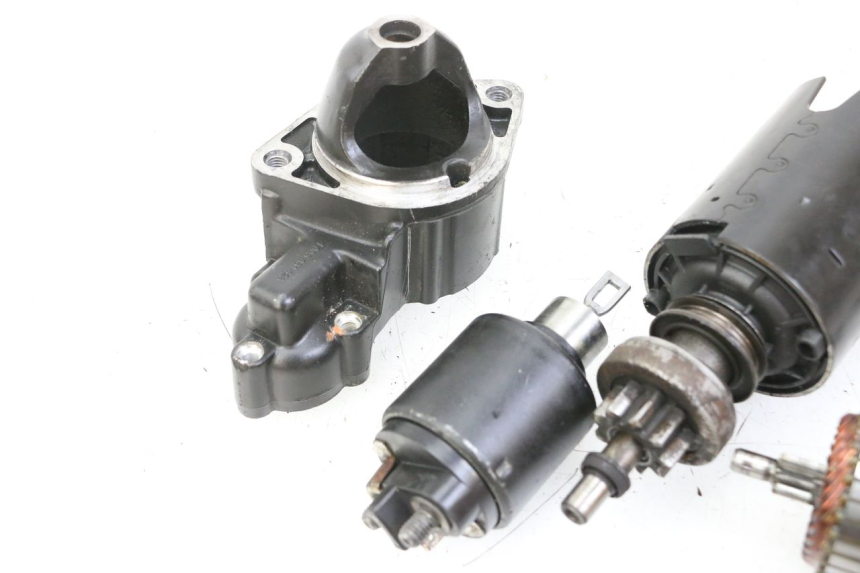 photo de STARTMOTOR MOTO GUZZI NORGE 8V GT 1200 (2011 - 2016) - Bevestigingspunten