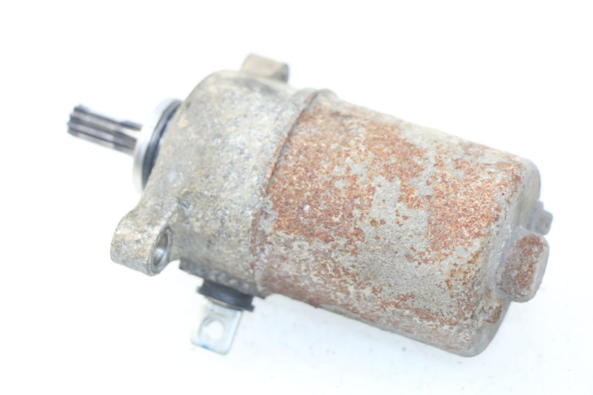 photo de STARTMOTOR MBK OVETTO 4T 50 (2008 - 2016) - Zoom op gebruiksstaat