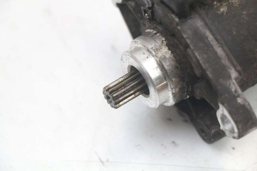 photo de STARTMOTOR PEUGEOT KISBEE 2T 50 (2010 - 2017) - Detail van het onderdeel