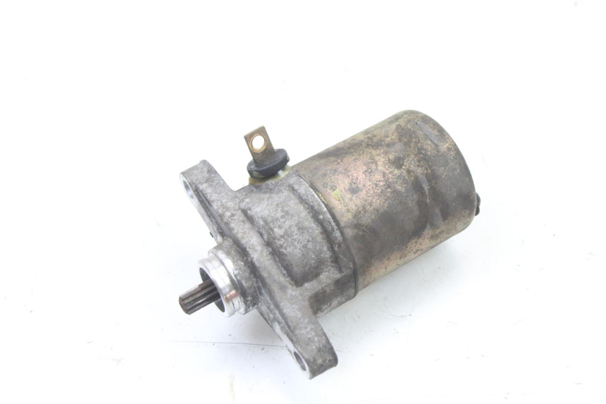 photo de STARTMOTOR PEUGEOT KISBEE 4T 50 (2018 - 2022) - Hoofdaanzicht