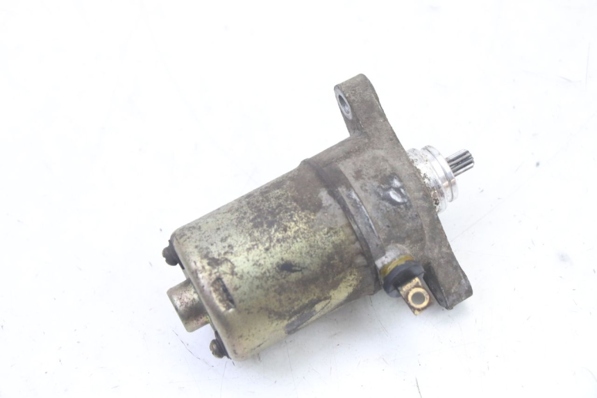 photo de STARTMOTOR PEUGEOT KISBEE 4T 50 (2010 - 2017) - Andere kijkhoek
