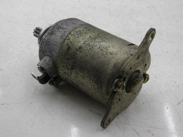photo de STARTMOTOR PEUGEOT TWEET 125 (2010 - 2017) - Detail van het onderdeel