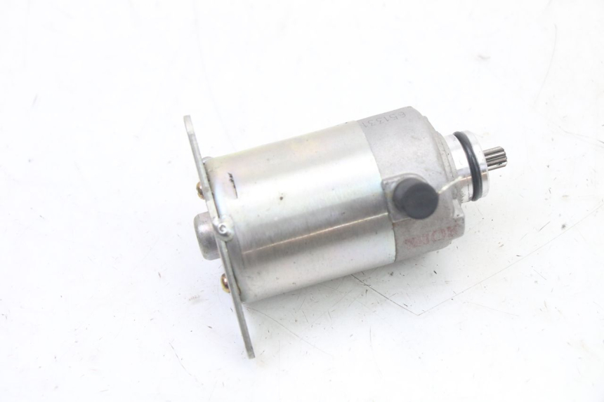 photo de STARTMOTOR PEUGEOT TWEET 4T 50 (2023 - 2025) - Andere kijkhoek