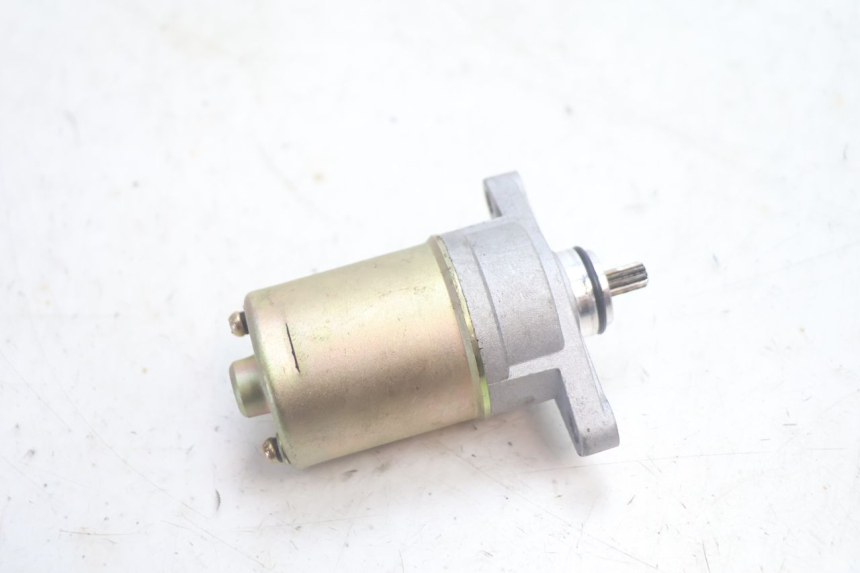 photo de STARTMOTOR JM MOTORS R-MAX TECH 50 (2024 - 2026) - Technische close-up