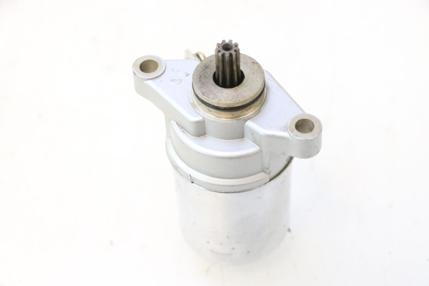 photo de STARTMOTOR KEEWAY RY6 2T 50 (2011 - 2019) - Andere kijkhoek
