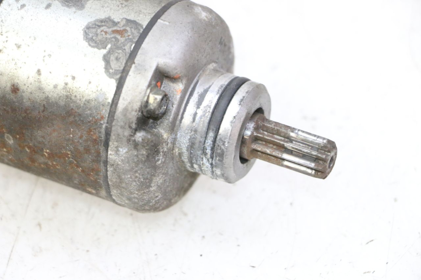 photo de STARTMOTOR PEUGEOT SATELIS 125 (2006 - 2009) - Zoom op gebruiksstaat