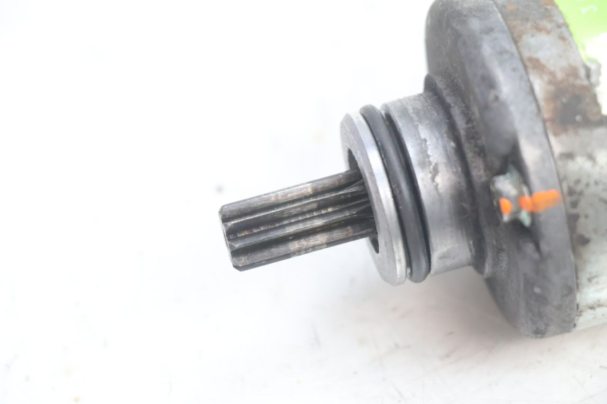 photo de STARTMOTOR APRILIA SCARABEO GT 125 (1999 - 2007) - Detail van het onderdeel