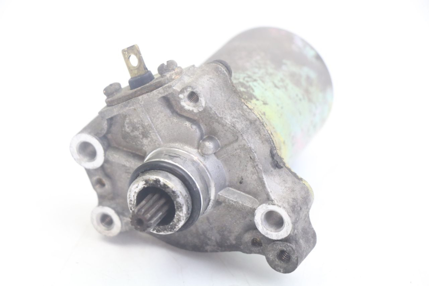 photo de STARTMOTOR APRILIA SCARABEO 100 (2003 - 2012) - Detail van het onderdeel