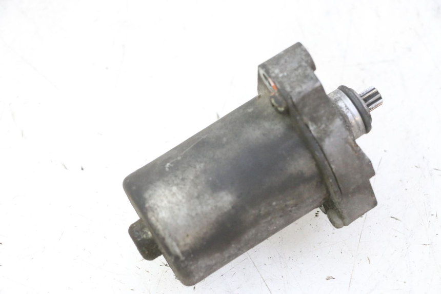 photo de STARTMOTOR HONDA SCV LEAD 100 (2003 - 2007) - Zoom op gebruiksstaat