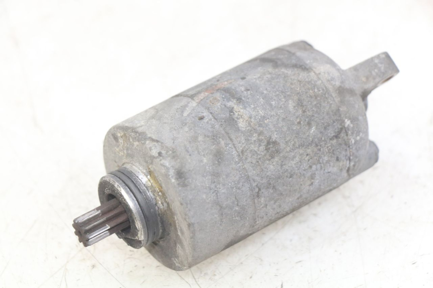 photo de STARTMOTOR MBK SKYLINER 125 (1998 - 2001) - Detail van het onderdeel