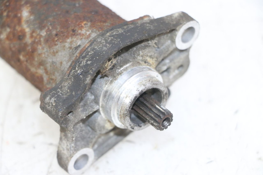 photo de STARTMOTOR PEUGEOT SPEEDFIGHT 2 LC 50 (2000 - 2009) - Zoom op gebruiksstaat