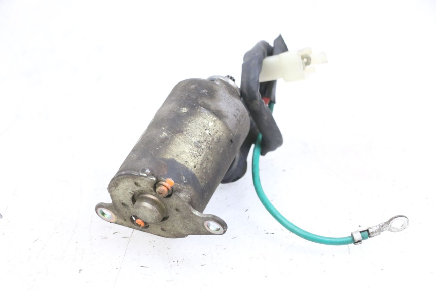 photo de STARTMOTOR PEUGEOT SPEEDFIGHT 4 4T EFI 50 (2021 - 2025) - Zoom op gebruiksstaat