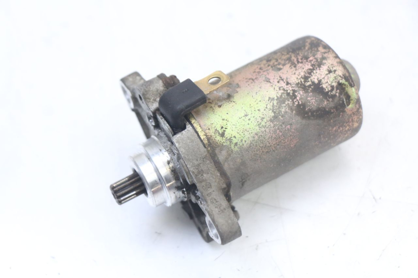 photo de STARTMOTOR APRILIA SR MOTARD 50 (2012 - 2018) - Hoofdaanzicht