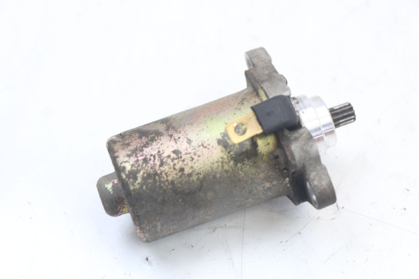 photo de STARTMOTOR APRILIA SR MOTARD 50 (2012 - 2018) - Andere kijkhoek