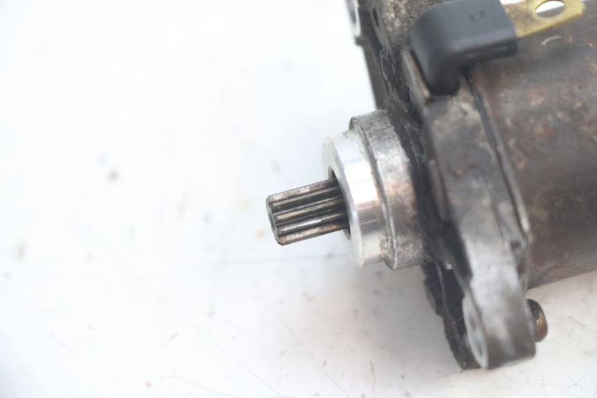 photo de STARTMOTOR PEUGEOT STREETZONE NAKED 2T 50 (2014 - 2018) - Detail van het onderdeel