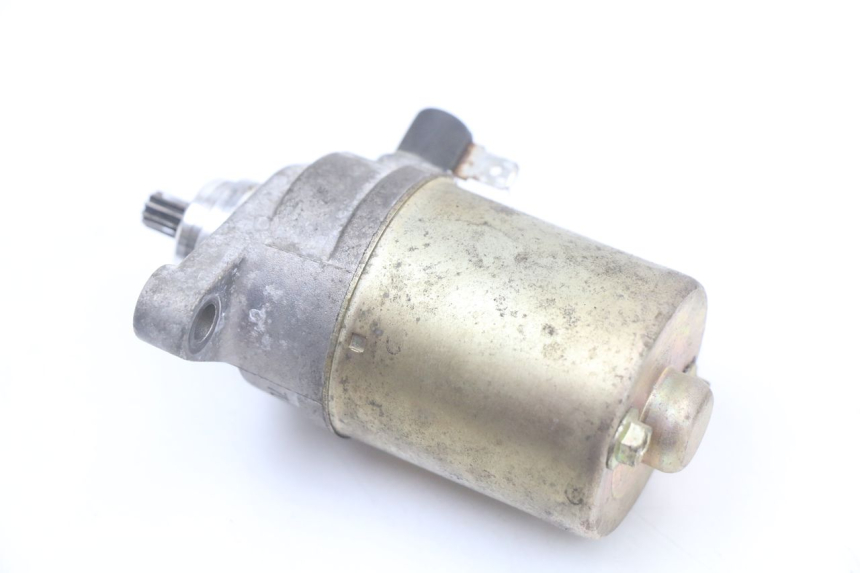 photo de STARTMOTOR KYMCO SUPER 8 4T 50 (2018 - 2020) - Zoom op gebruiksstaat