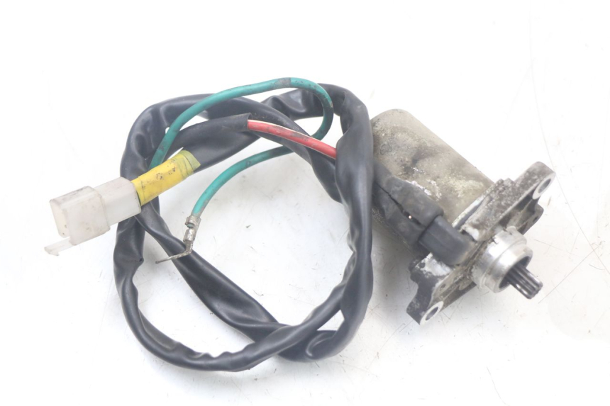 photo de STARTMOTOR PEUGEOT TKR TREKKER FURIOUS 50 (2005 - 2014) - Zoom op gebruiksstaat