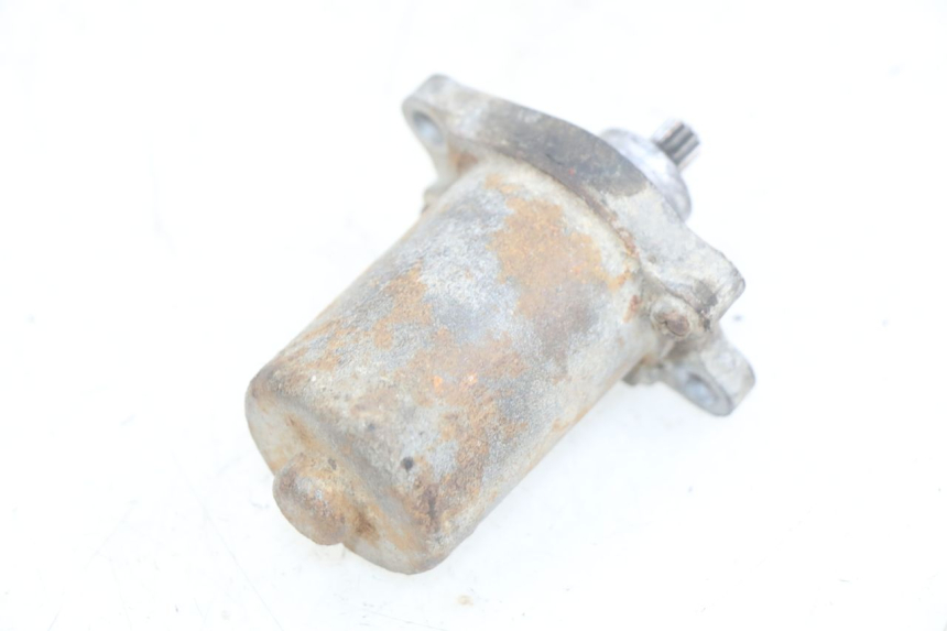 photo de STARTMOTOR PEUGEOT TREKKER 50 (1998 - 2004) - Detail van het onderdeel
