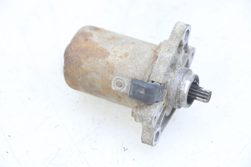 photo de STARTMOTOR PEUGEOT TREKKER 50 (1998 - 2004) - Zoom op gebruiksstaat