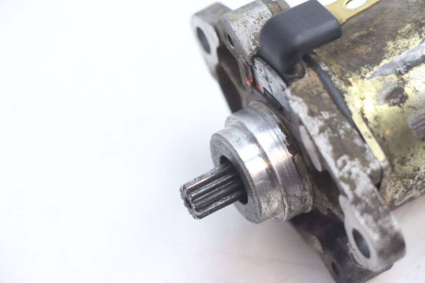 photo de STARTMOTOR PEUGEOT TREKKER 50 (1995 - 2004) - Detail van het onderdeel