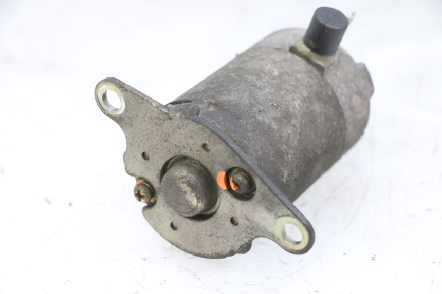 photo de STARTMOTOR PEUGEOT TWEET PRO EFI 4T 50 (2021 - 2022) - Andere kijkhoek