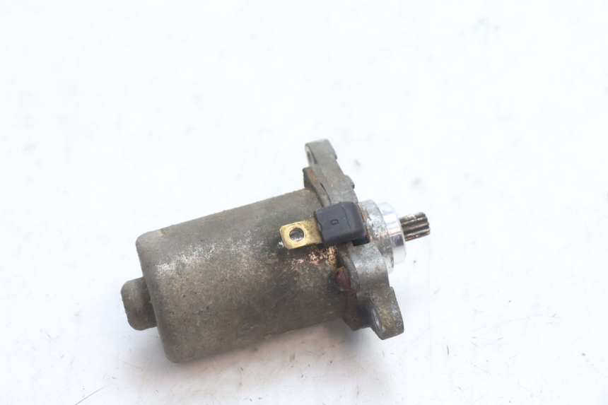 photo de STARTMOTOR PIAGGIO TYPHOON 50 (2000 - 2009) - Detail van het onderdeel