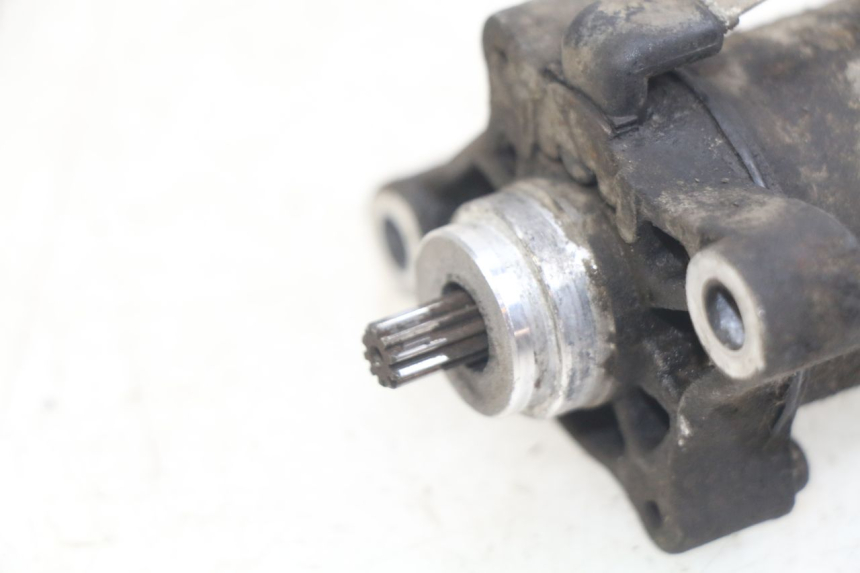 photo de STARTMOTOR KYMCO VITALITY 2T 50 (2004 - 2010) - Zoom op gebruiksstaat