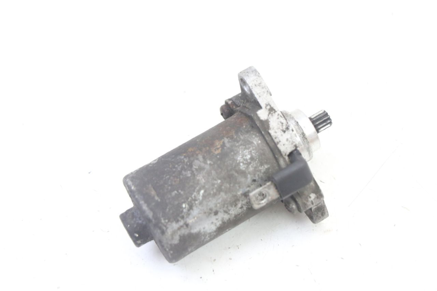 photo de STARTMOTOR PEUGEOT VIVACITY NEW 2T 50 (2008 - 2017) - Andere kijkhoek