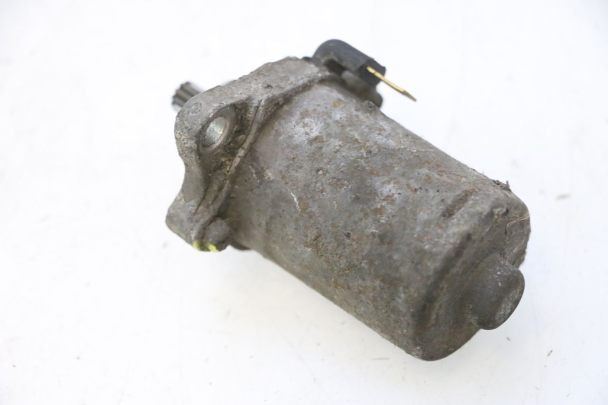 photo de STARTMOTOR PEUGEOT VIVACITY NEW 2T 50 (2008 - 2017) - Andere kijkhoek