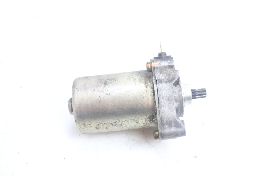 photo de STARTMOTOR PEUGEOT VIVACITY 100 (1999 - 2008) - Andere kijkhoek