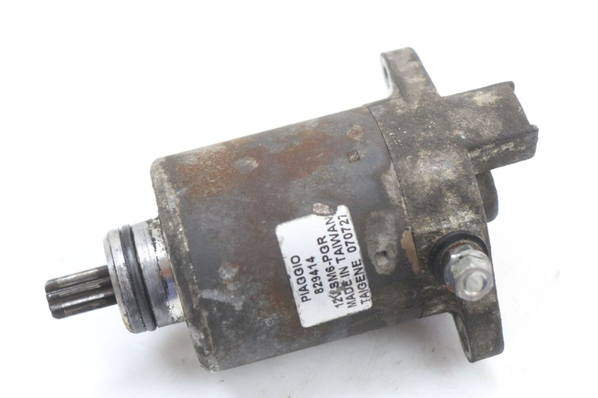 photo de STARTMOTOR PIAGGIO XEVO - X EVO 125 (2007 - 2017) - Zoom op gebruiksstaat