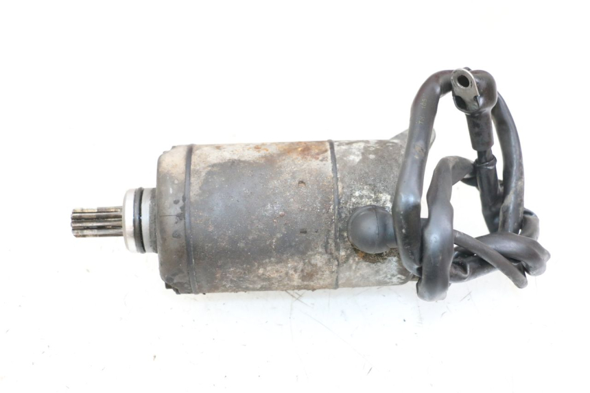 photo de STARTMOTOR YAMAHA XVS DRAG STAR DRAGSTAR 650 (1997 - 2007) - Detail van het onderdeel