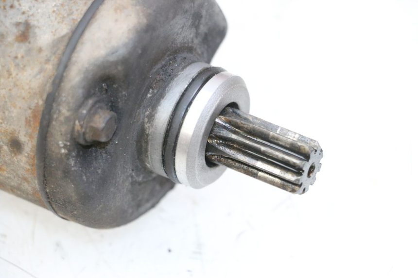 photo de STARTMOTOR YAMAHA XVS DRAG STAR DRAGSTAR 650 (1997 - 2007) - Andere kijkhoek