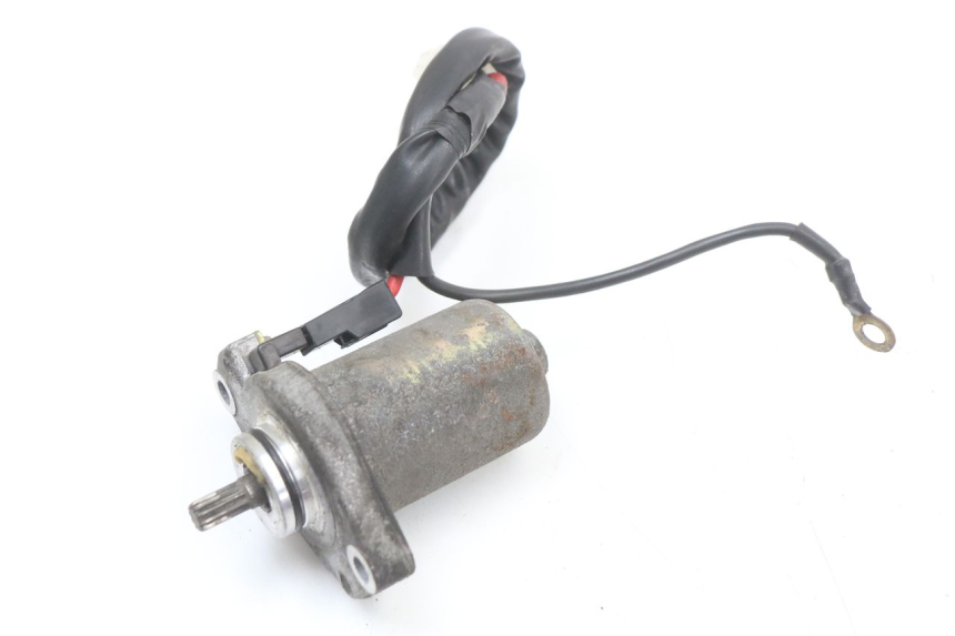 photo de STARTMOTOR YAMAHA YE ZEST 50 (1992 - 1998) - Detail van het onderdeel