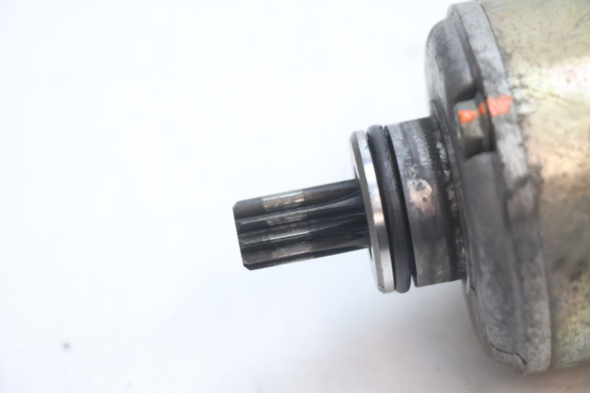 photo de STARTMOTOR KAWASAKI ZX-6R ZX6R 600 (1995 - 1997) - Detail van het onderdeel