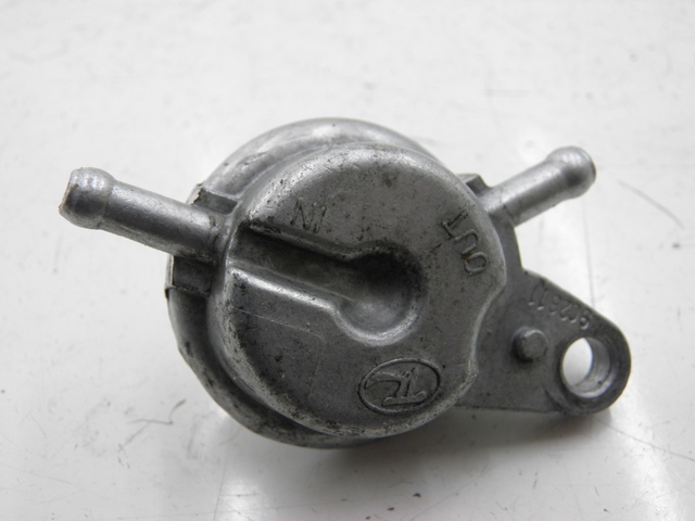 photo de RESERVOIRONTVANGST BENZHOU YY50QT31 VINTAGE 50 (2009 - 2012) - Zoom op gebruiksstaat