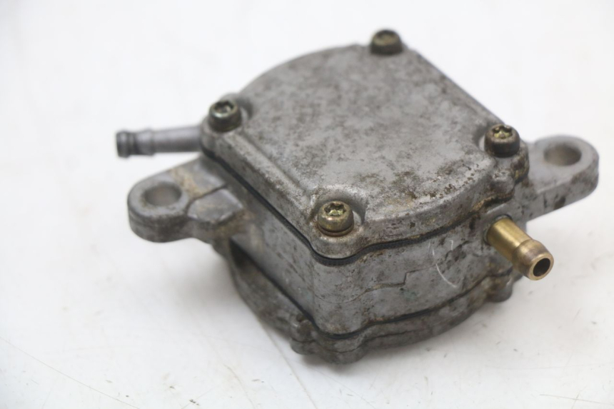 photo de RESERVOIRONTVANGST HONDA FES PANTHEON 2T 125 (1998 - 2002) - Andere kijkhoek