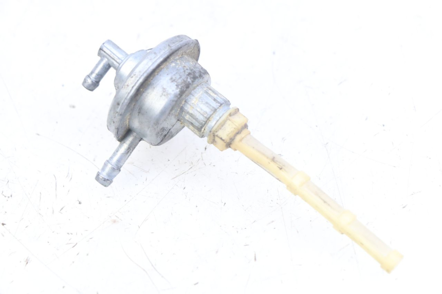 photo de RESERVOIRONTVANGST PEUGEOT KISBEE 2T 50 (2010 - 2017) - Detail van het onderdeel