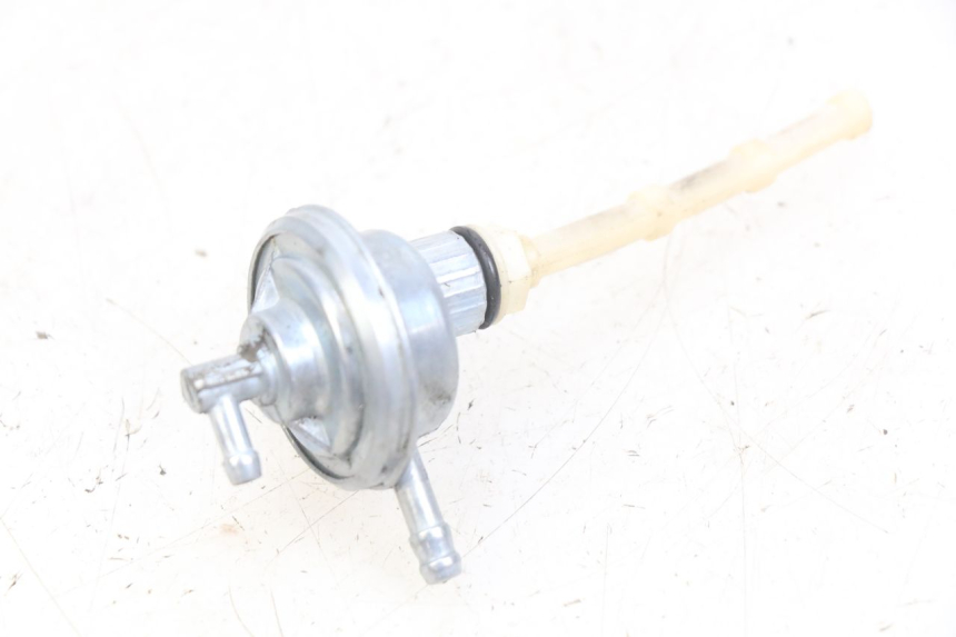 photo de RESERVOIRONTVANGST PEUGEOT KISBEE 2T 50 (2010 - 2017) - Detail van het onderdeel