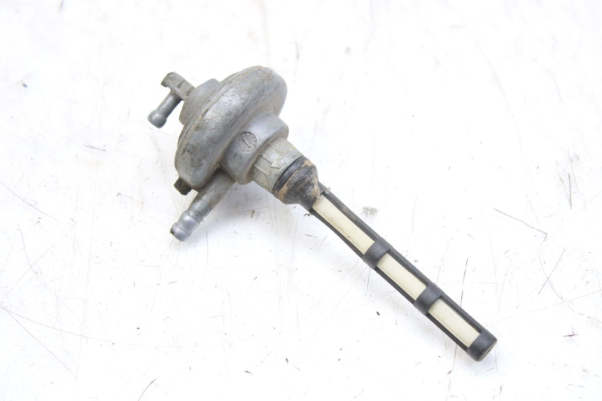 photo de RESERVOIRONTVANGST PIAGGIO LIBERTY 4T 50 (2004 - 2008) - Detail van het onderdeel