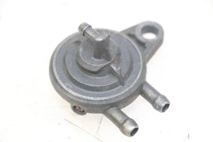 photo de RESERVOIRONTVANGST APRILIA SCARABEO 100 (2003 - 2012) - Detail van het onderdeel