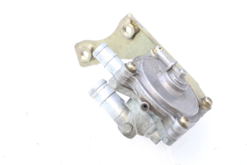 photo de DEPRESSIE RESERVOIR HONDA ST PAN EUROPEAN 1100 (1990 - 2002) - Detail van het onderdeel